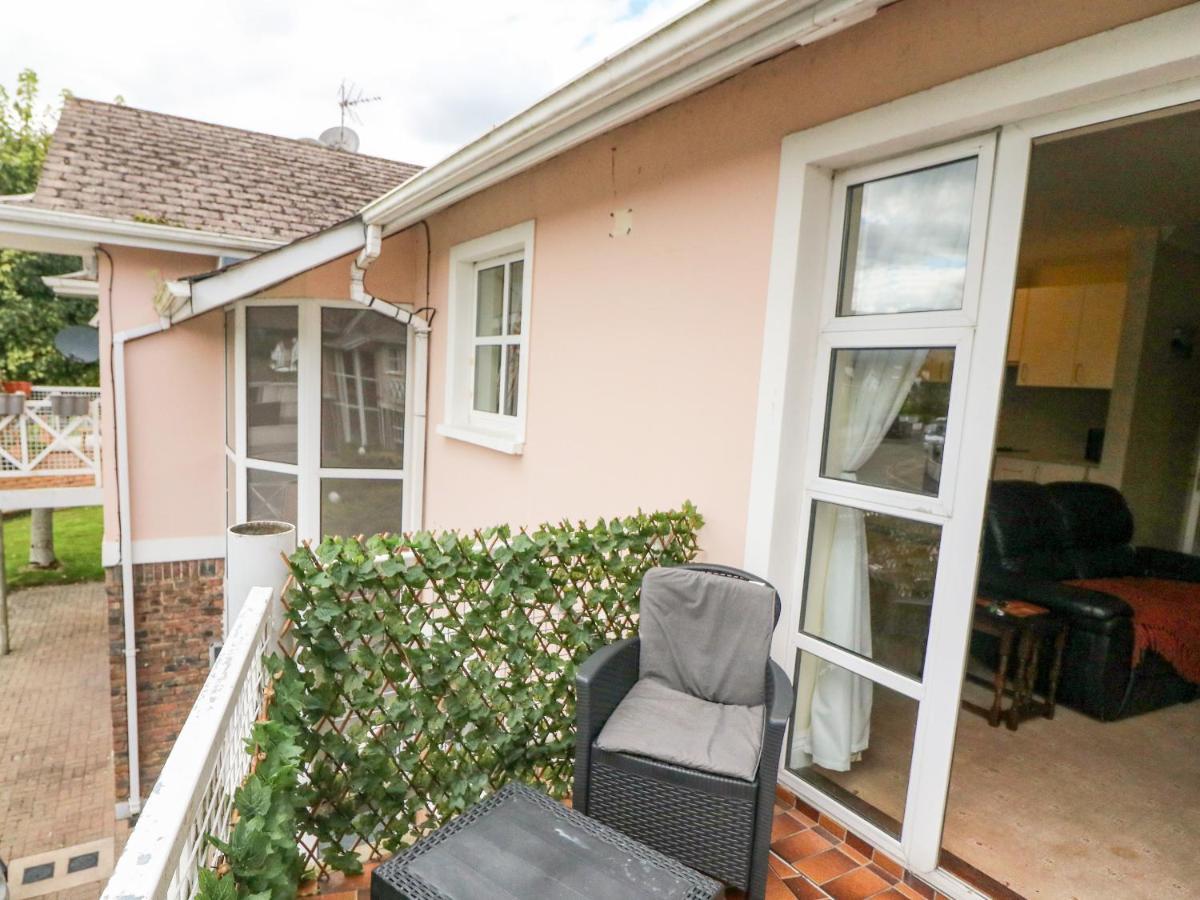 8 Scrahan Place Киларни Екстериор снимка